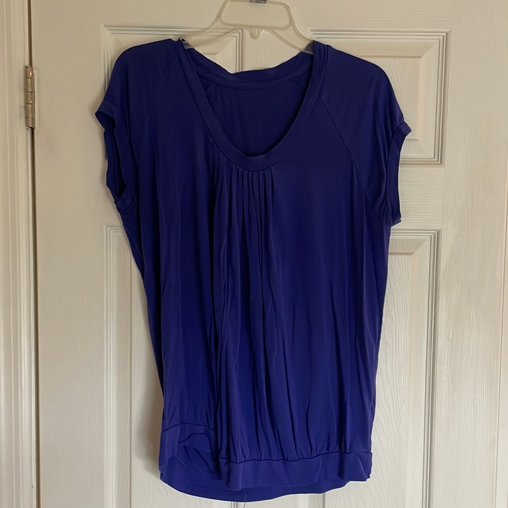 Blue maternity shirt with pleated front